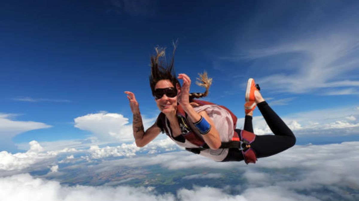 sky diving