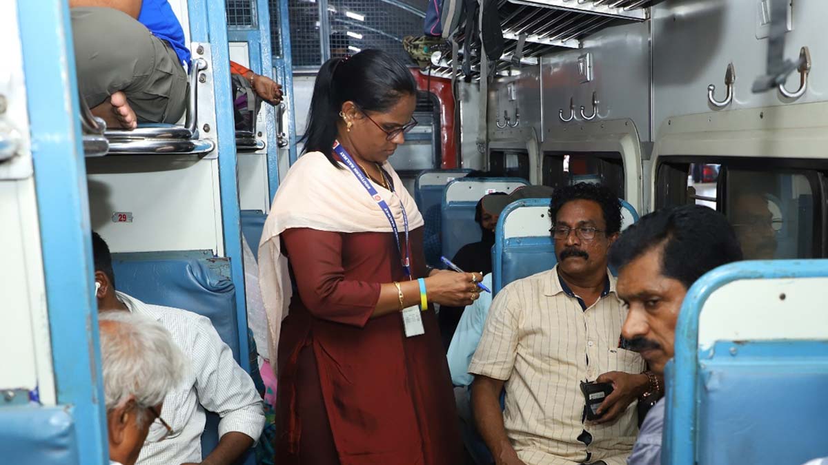 how to complain during train journey if a girl is being harassed1