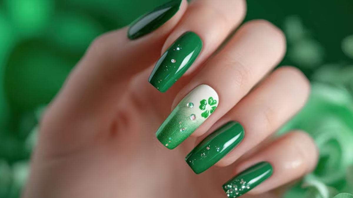 Green Nail Art: मेहंदी फंक्शन में ब्राइडल करवाएं ये ट्रेंडी ग्रीन Nail Art, देखें यूनिक डिजाइंस