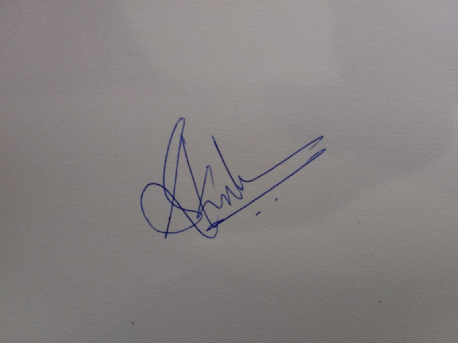 signature karte samay kya naam ka pehla akshar chhota likhna chahiye