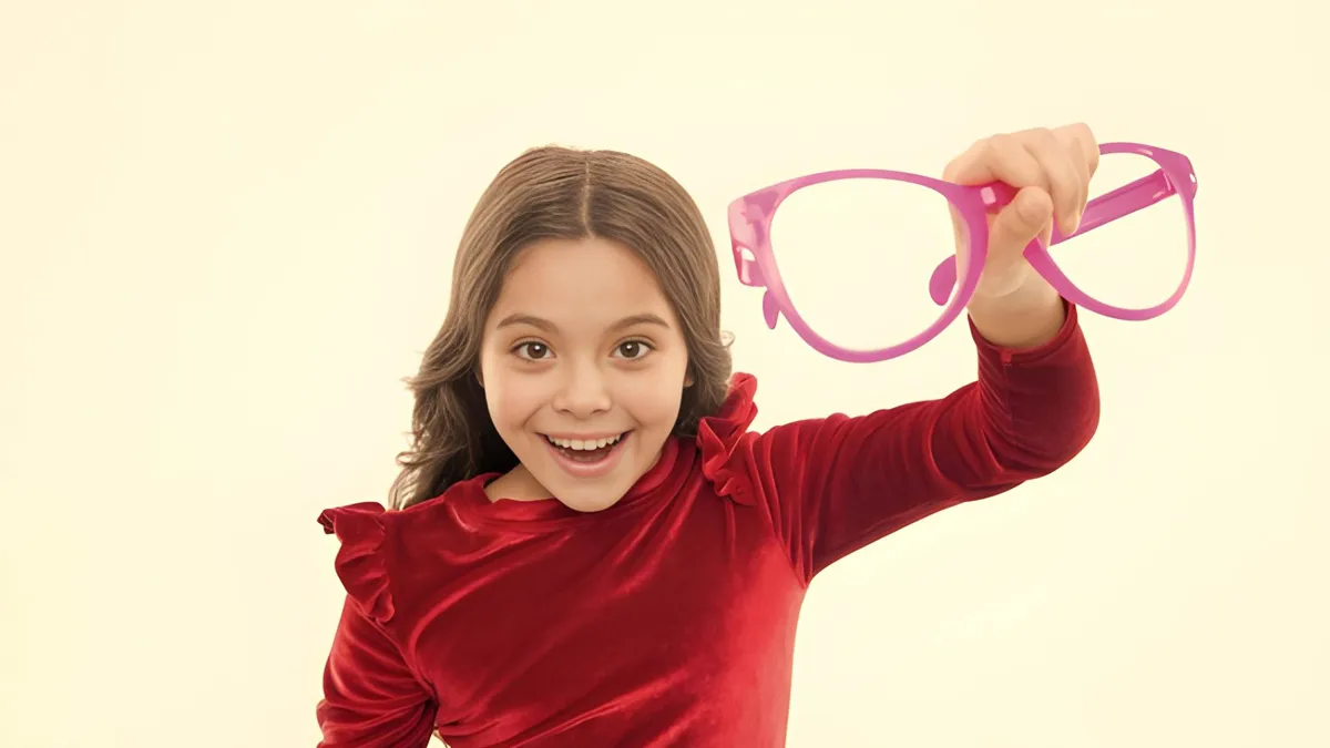 how to improve eyesight naturally at home