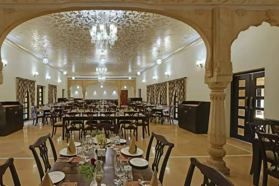 The Desert Palace (3)