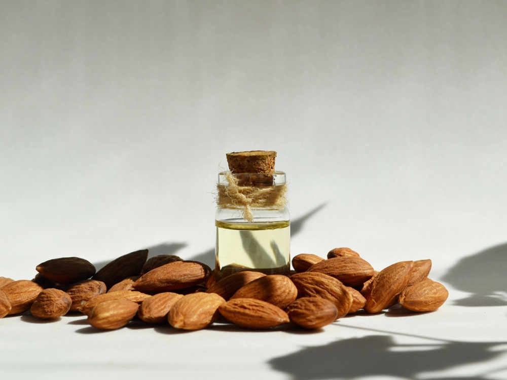 almond oil for dry skin