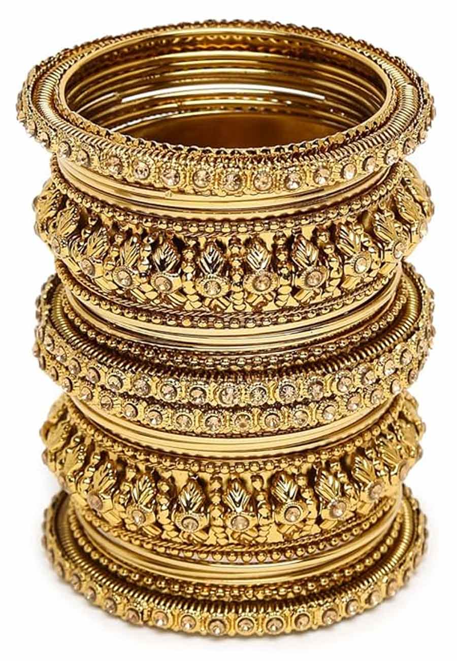 Bangles for golden colours