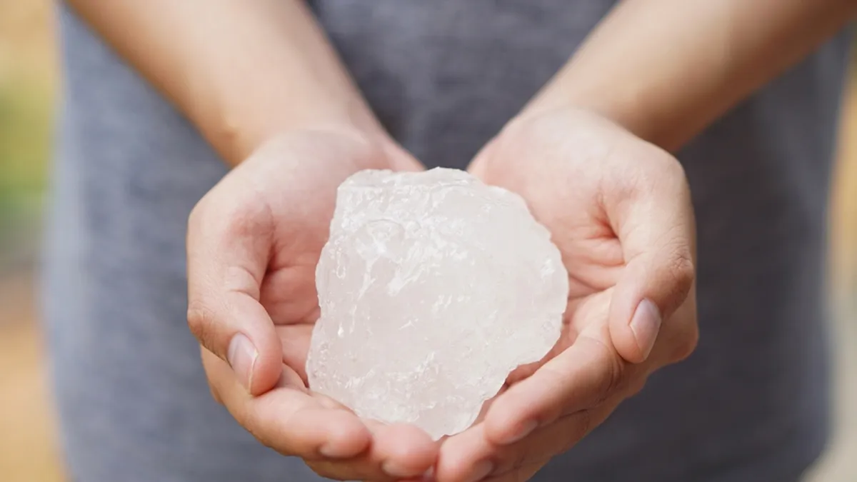 How to remove old stains from bed sheets