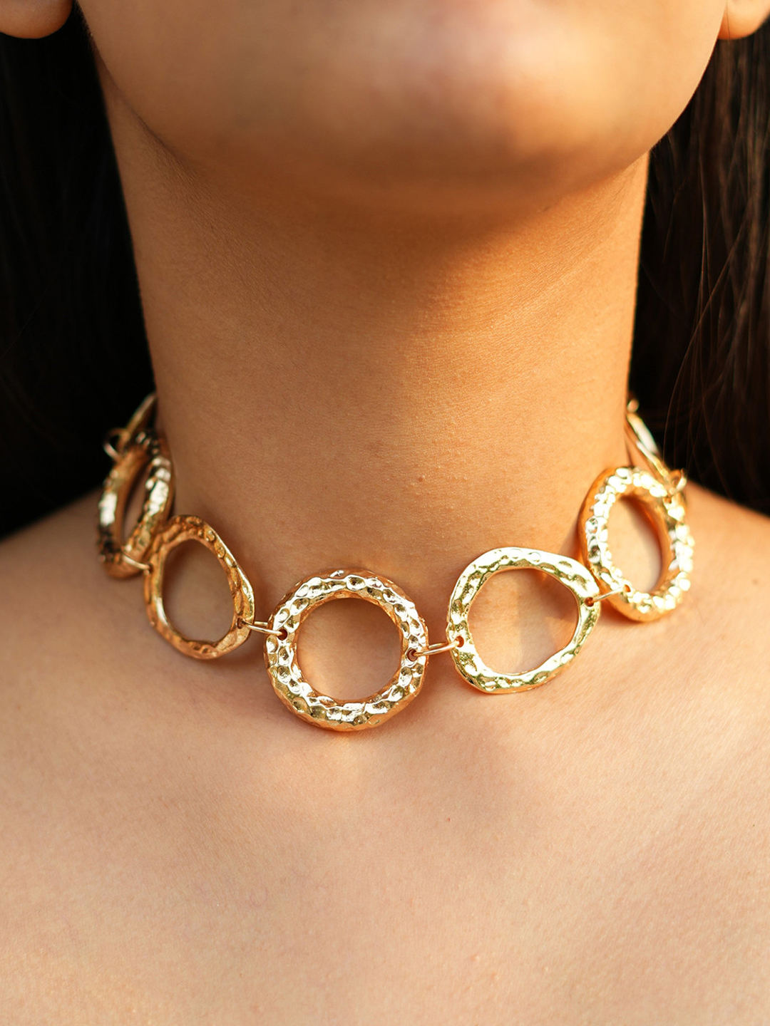 circle golden necklace