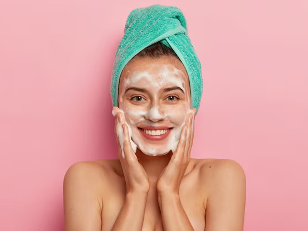 how to use rose water facewash