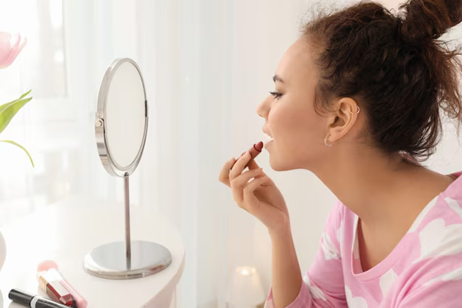 lipstick tips in hindi