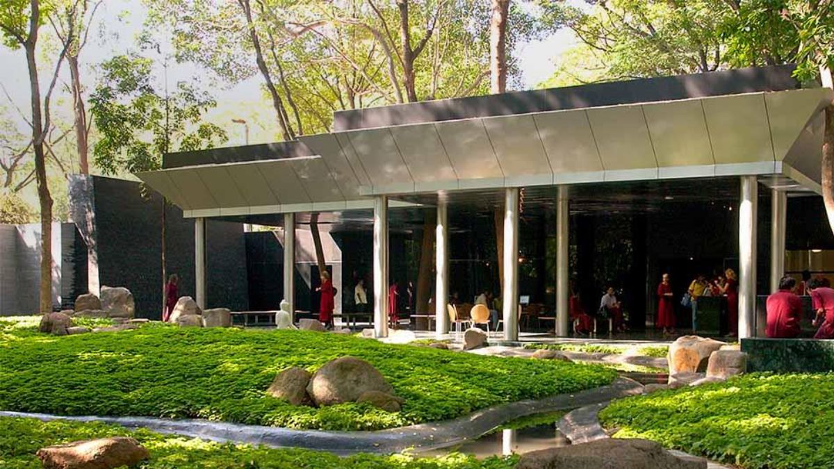 osho international resort