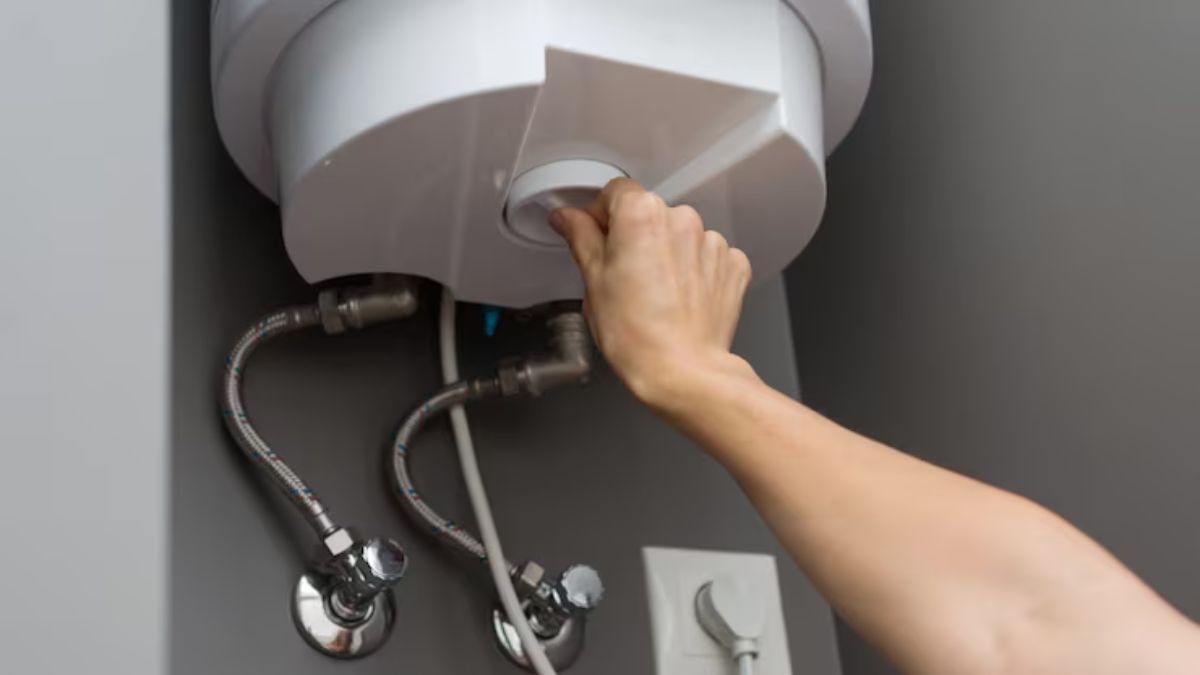 electric vs gas geyser (1)