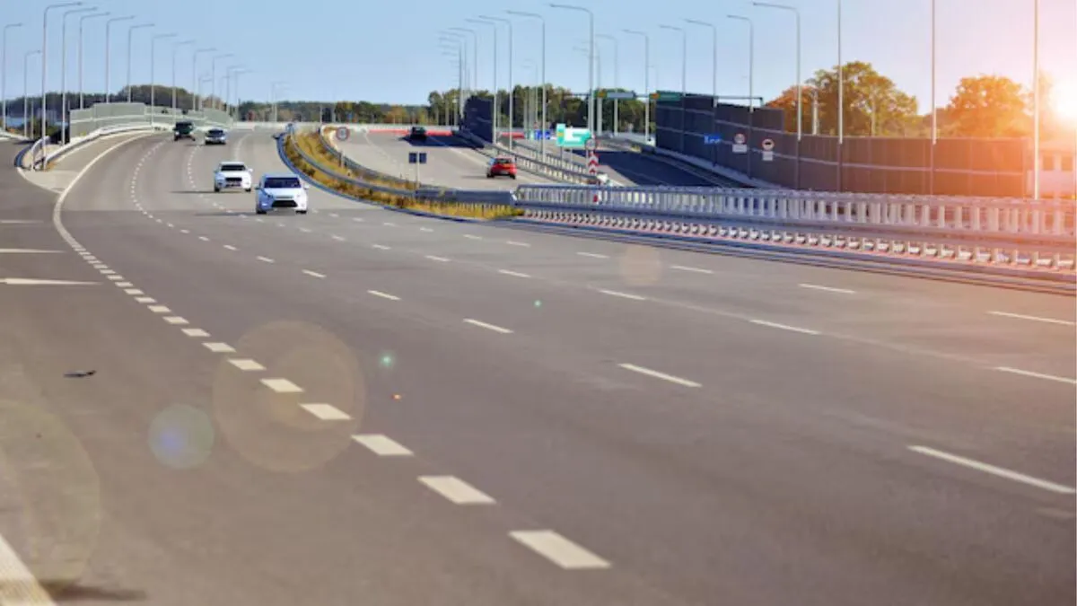 kanpur lucknow expressway 6 lane highway opening date announced long drive travelers can visit these places