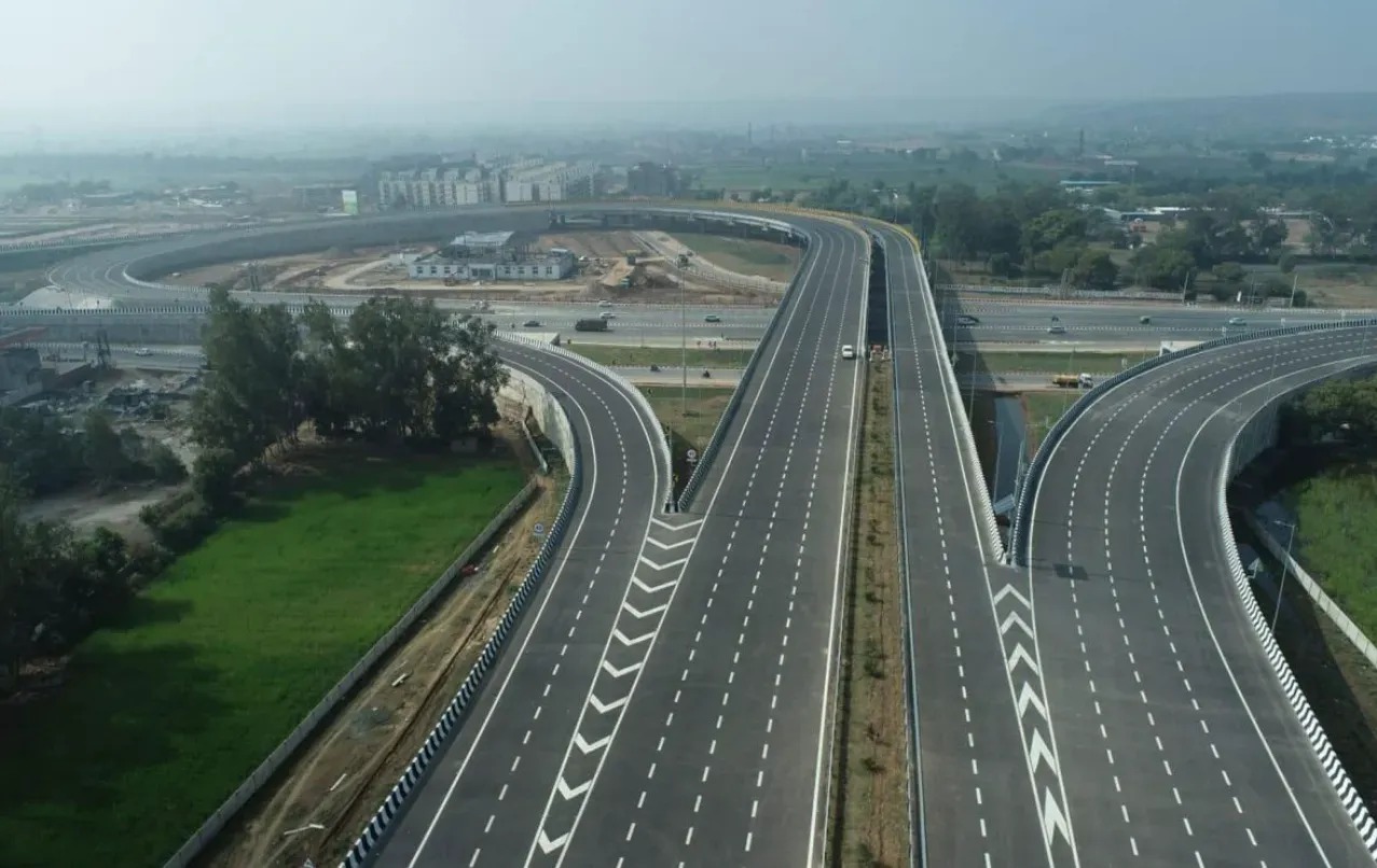 kanpur lucknow expressway 6 lane highway opening date announced long drive travelers can visit these places 1