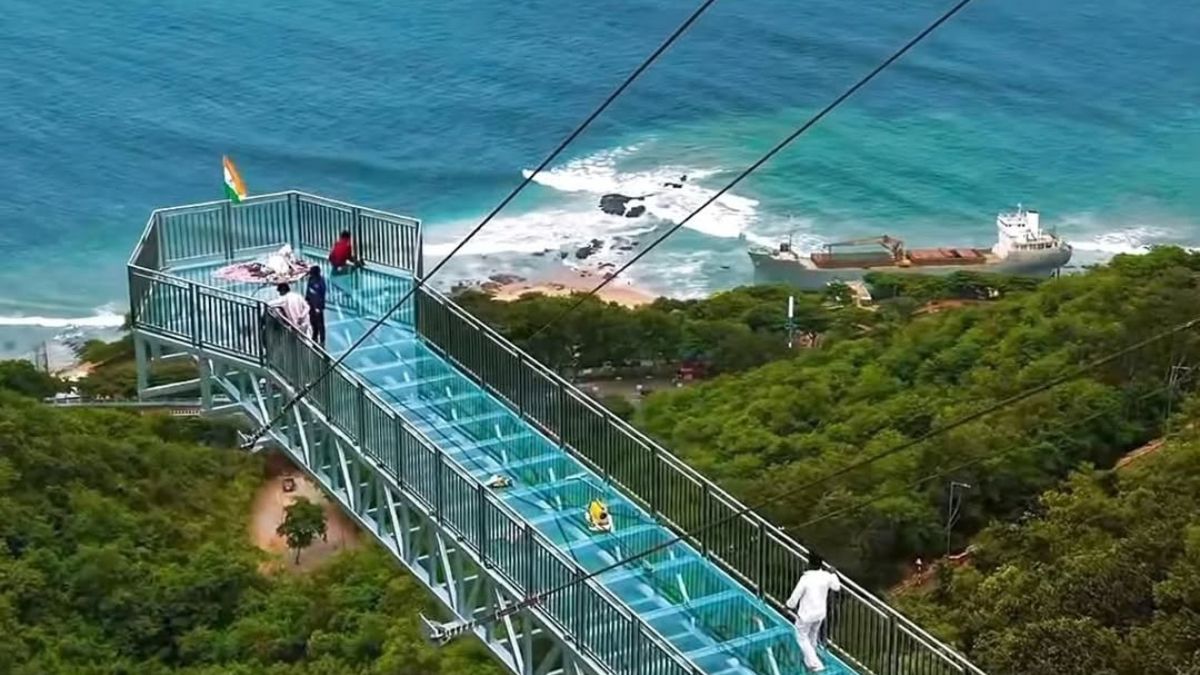 skywalk in visakhapatnam (2)