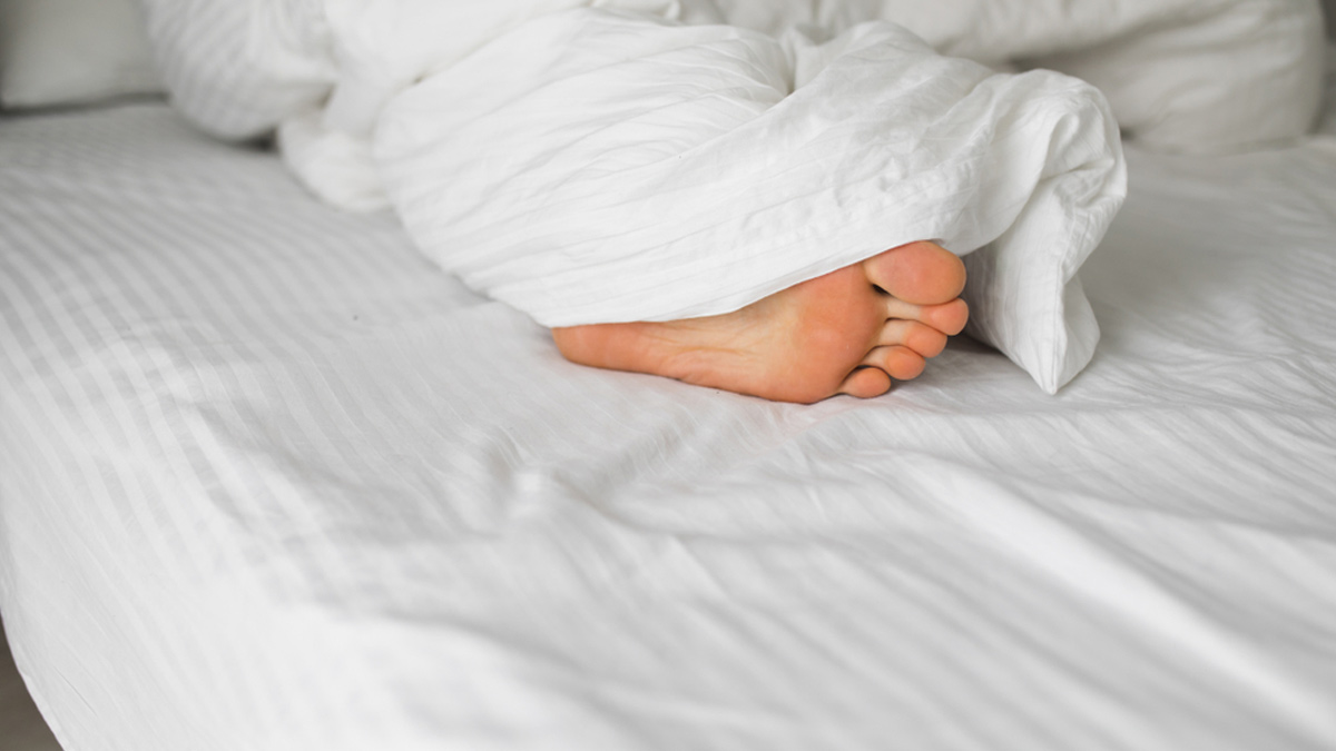 why body cools during sleep
