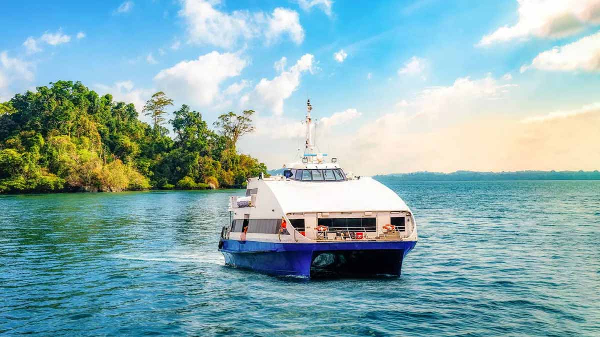 IRCTC New Year Tour Package: यात्रियों की हो गई बल्ले-बल्ले, नए साल पर जश्न मनाने के लिए बुक करें ये टूर पैकेज
