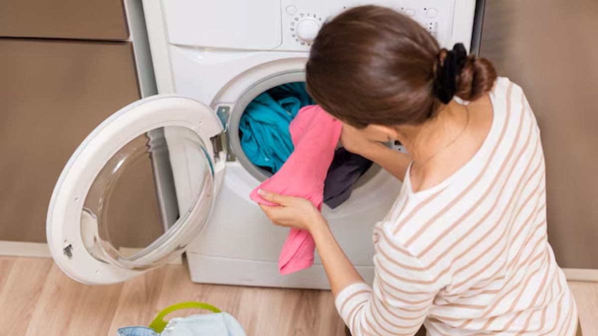 smelly clothes in washing machine (1)