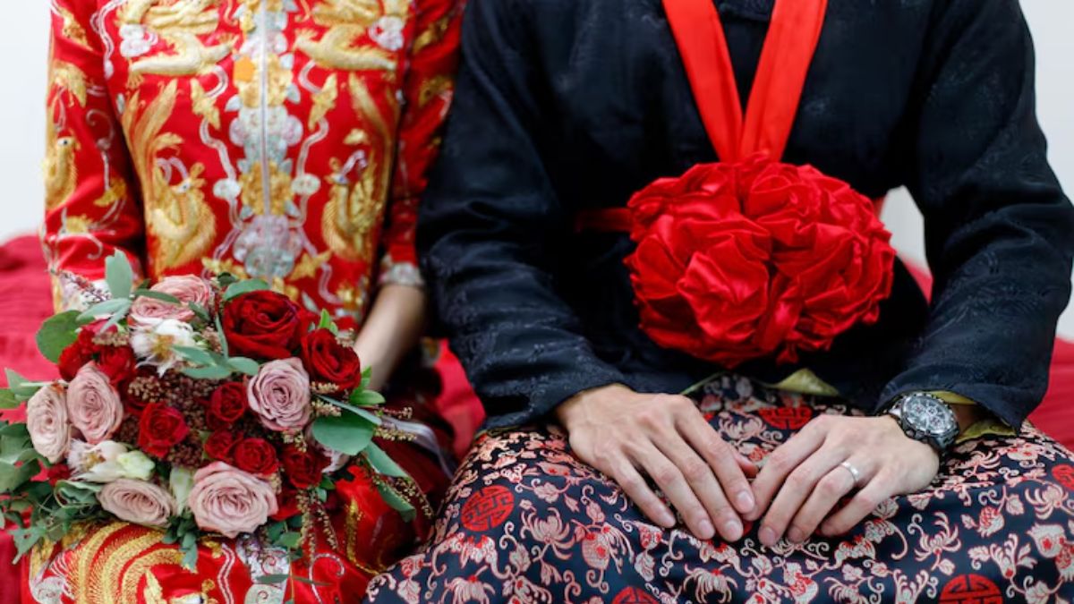 china bizarre wedding ritual  (1)