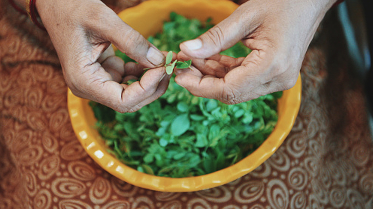 easy way to clean green vegetables during winter