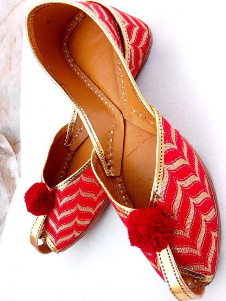 girls jaipuri juttis