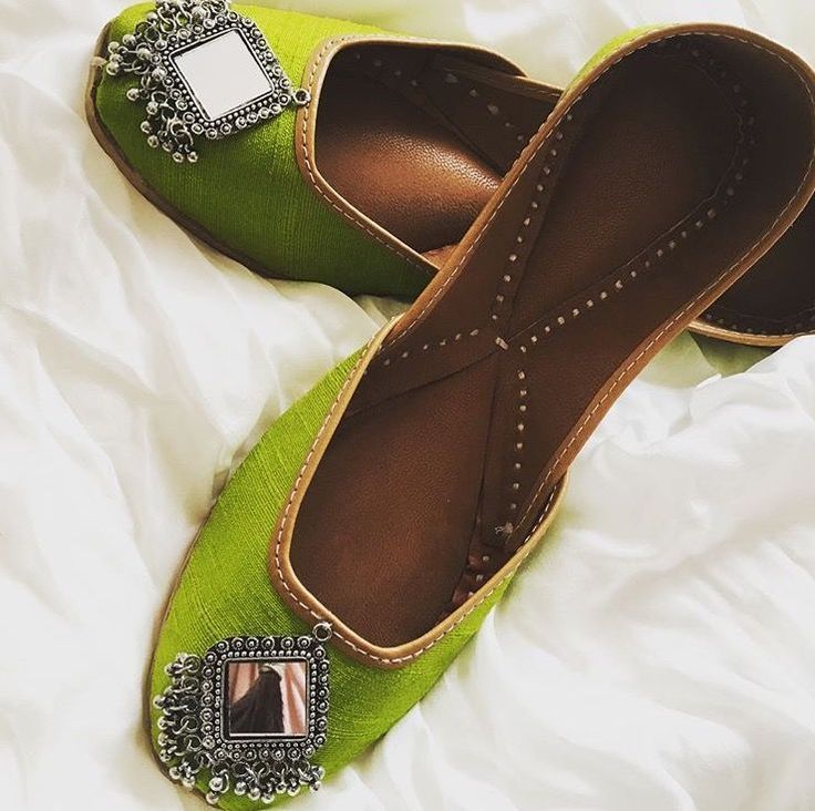 juttis for young girls