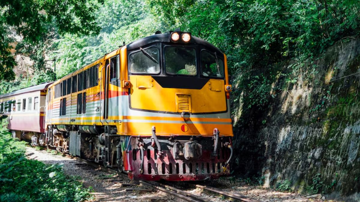 navapur railway station (2)