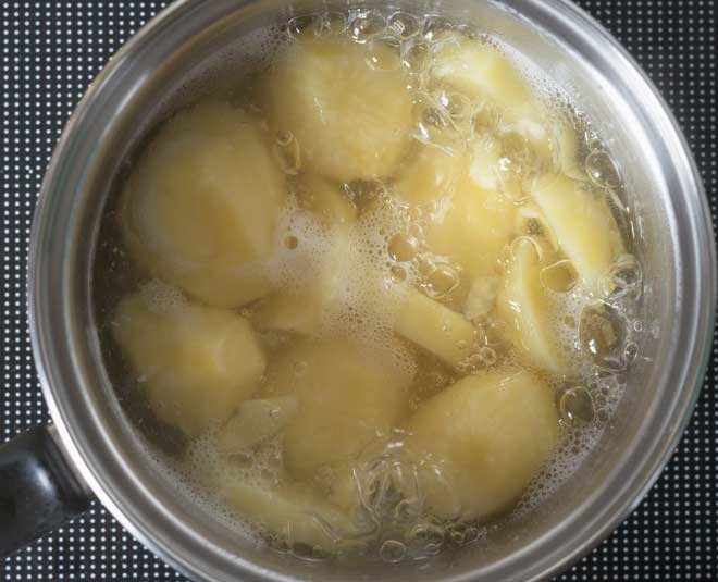 how to boil potatoes correctly