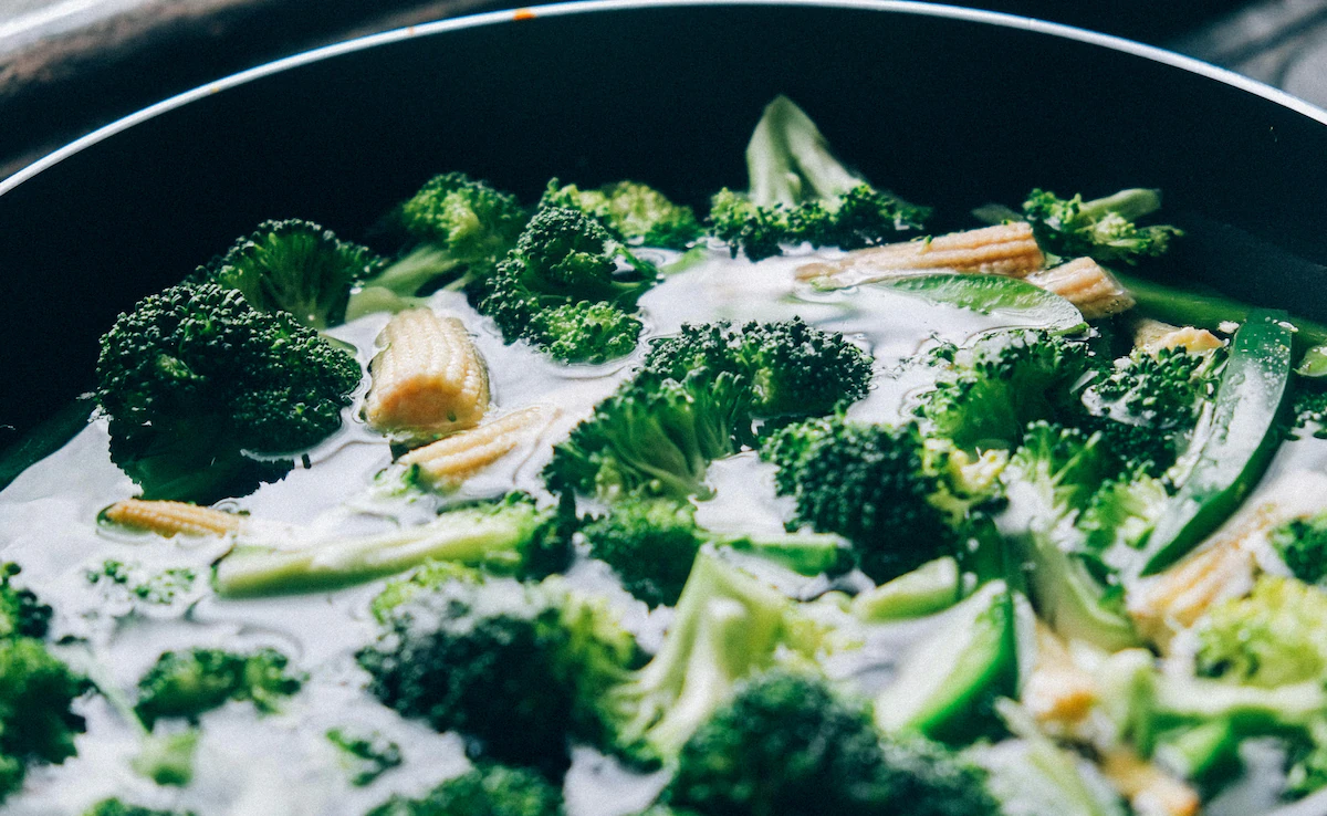 what right way to boil green vegetable