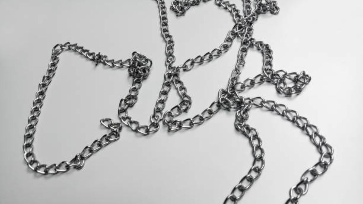 why silver tarnish in winter (1)