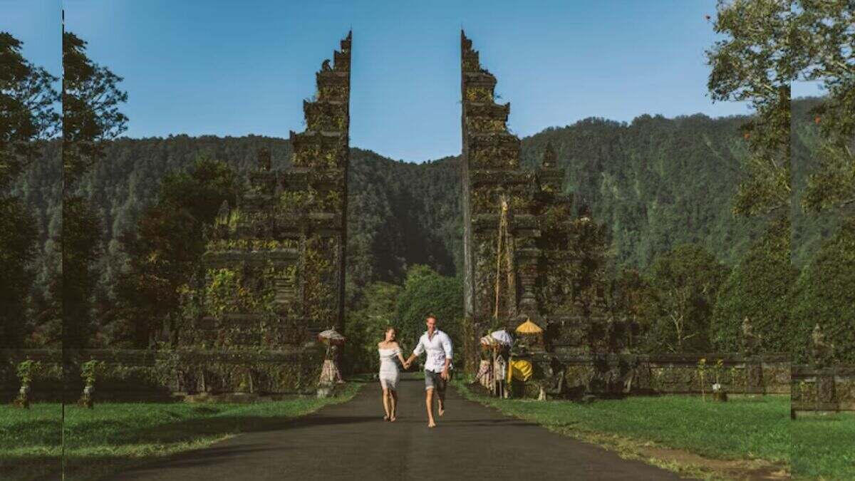 टूर पैकेज से विदेश यात्रा करना क्यों होगा फायदेमंद? भारतीय यात्री इस तरह ऑनलाइन बुकिंग और बजट करें चेक