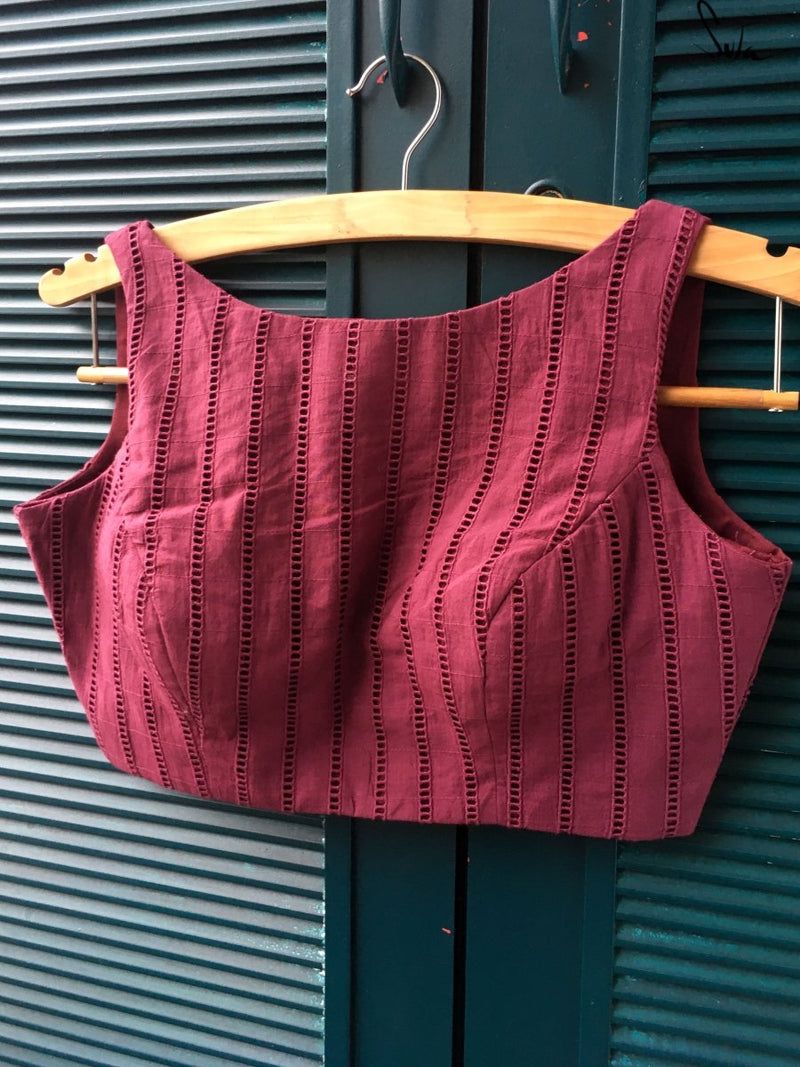 Boat Neck Sleeveless Blouse