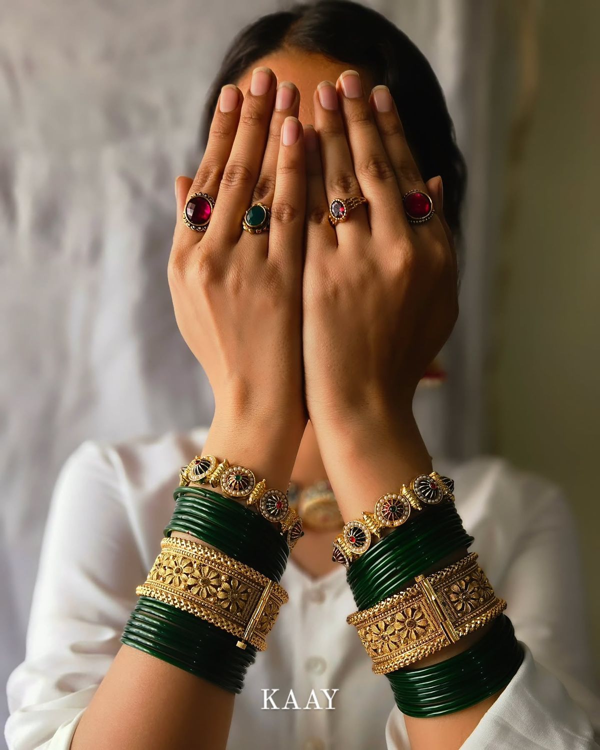 latest golden bangle designs