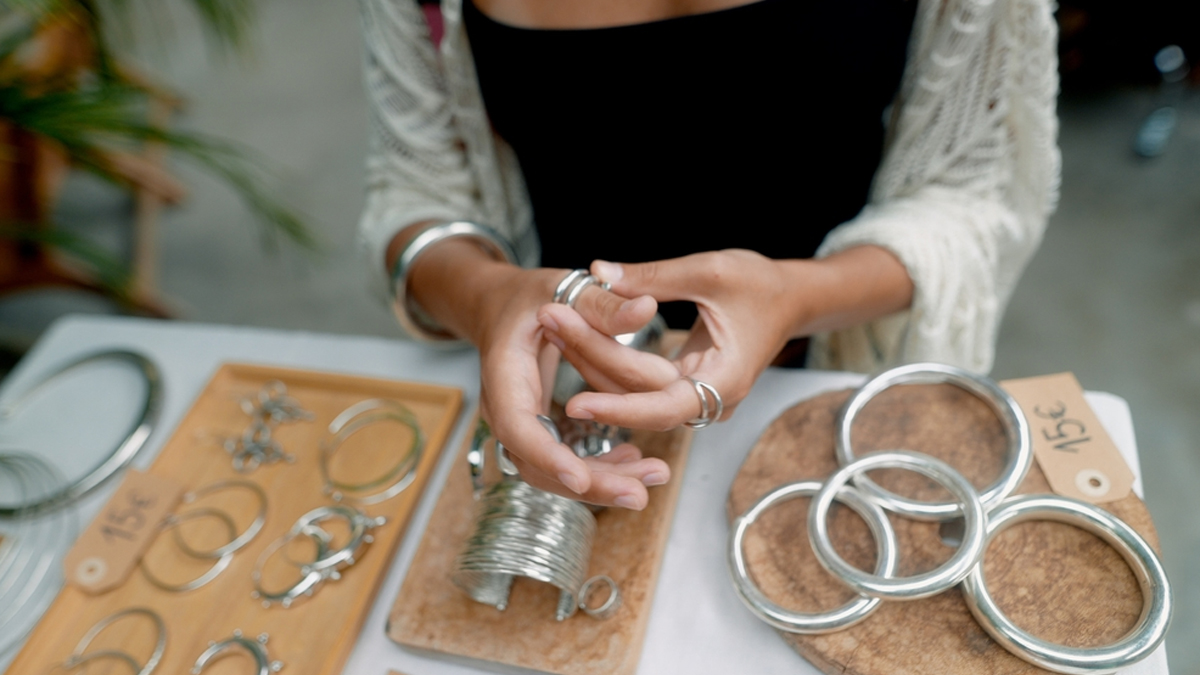Main Hoon Apni Dhanlaxmi: चांदी की कीमतों में क्यों आ रहा है उछाल, क्या यह निवेश का सही विकल्प है?
