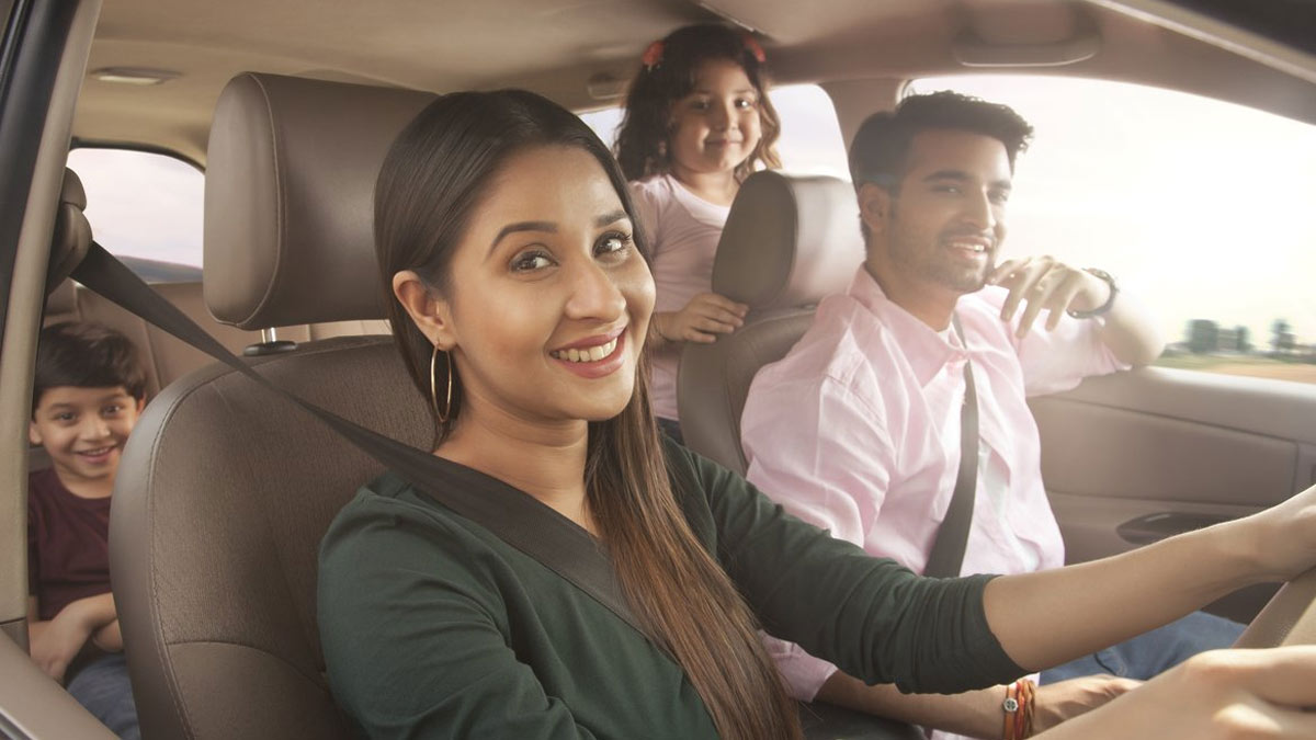 Lucknow to Prayagraj train fare