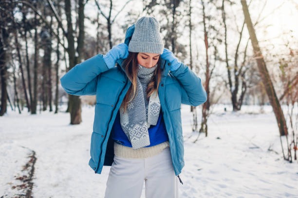 easy tips to wear heavy winter jackets without shoulder pain