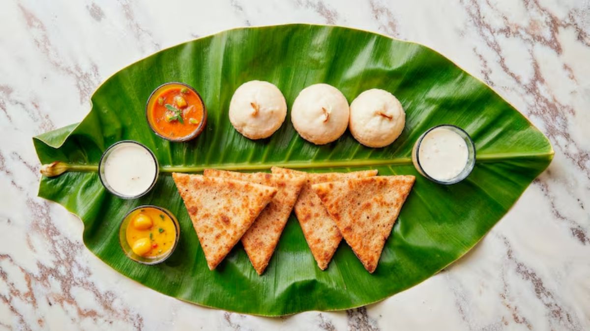 food wrapped in banana leaves