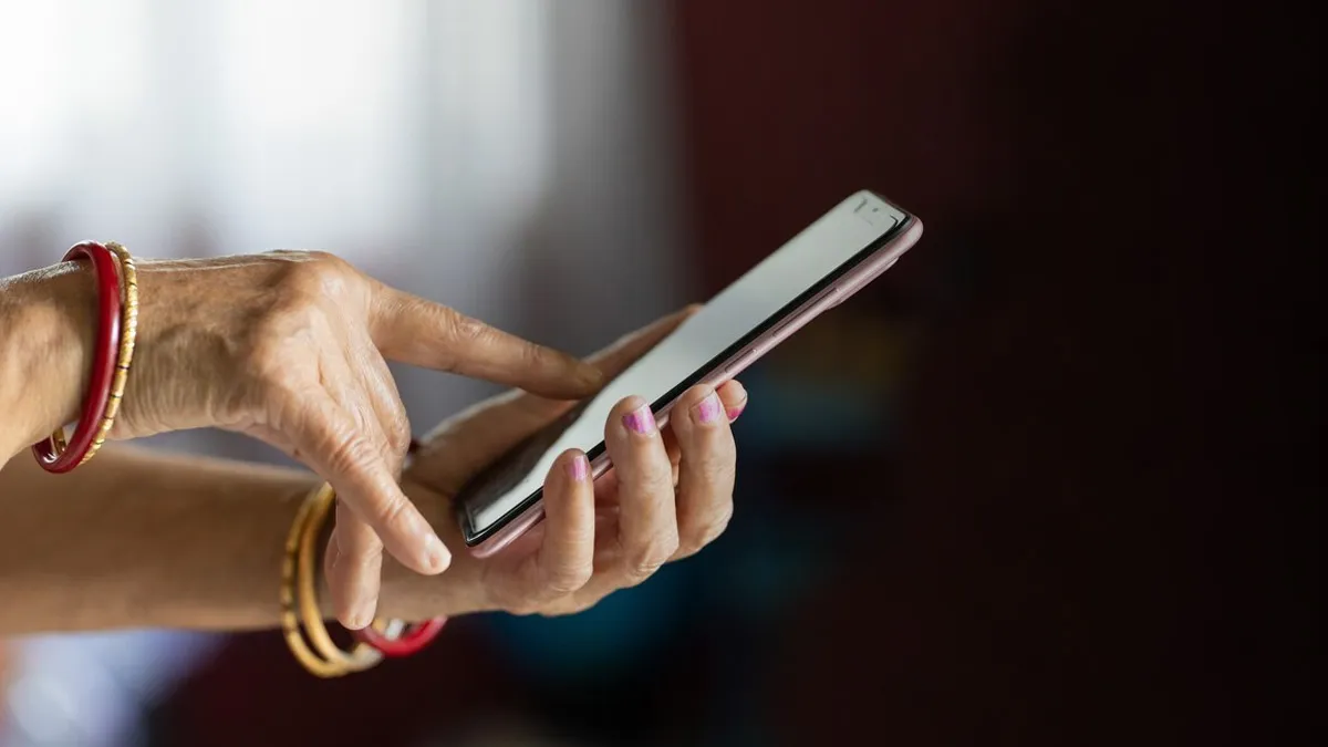 phone hacking symptoms