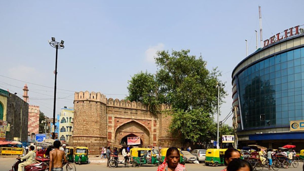 turkman gate history know who was hazrat shah turkman bayabani why this known by his names