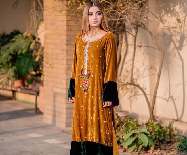 velvet suit designs for lohri 2026 (2)
