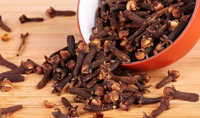 how to identify fake clove