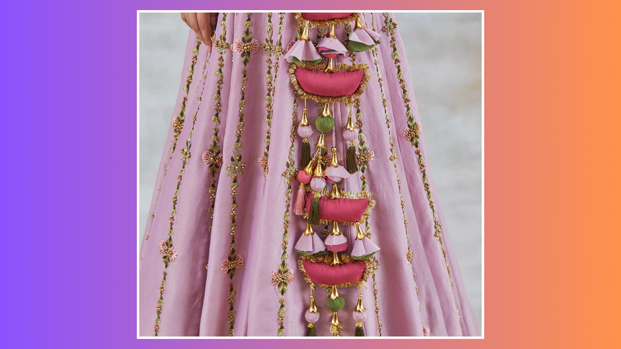 lehenga side latkan designs