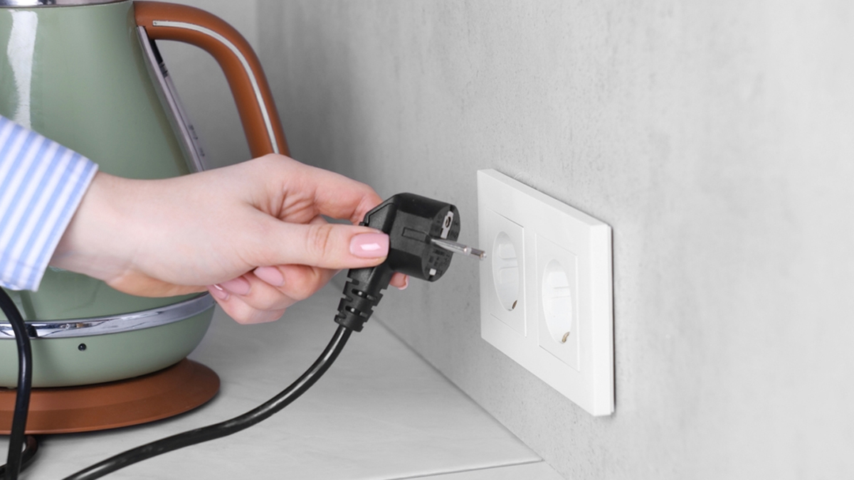 electric kettle suddenly stopped working know reason and solution