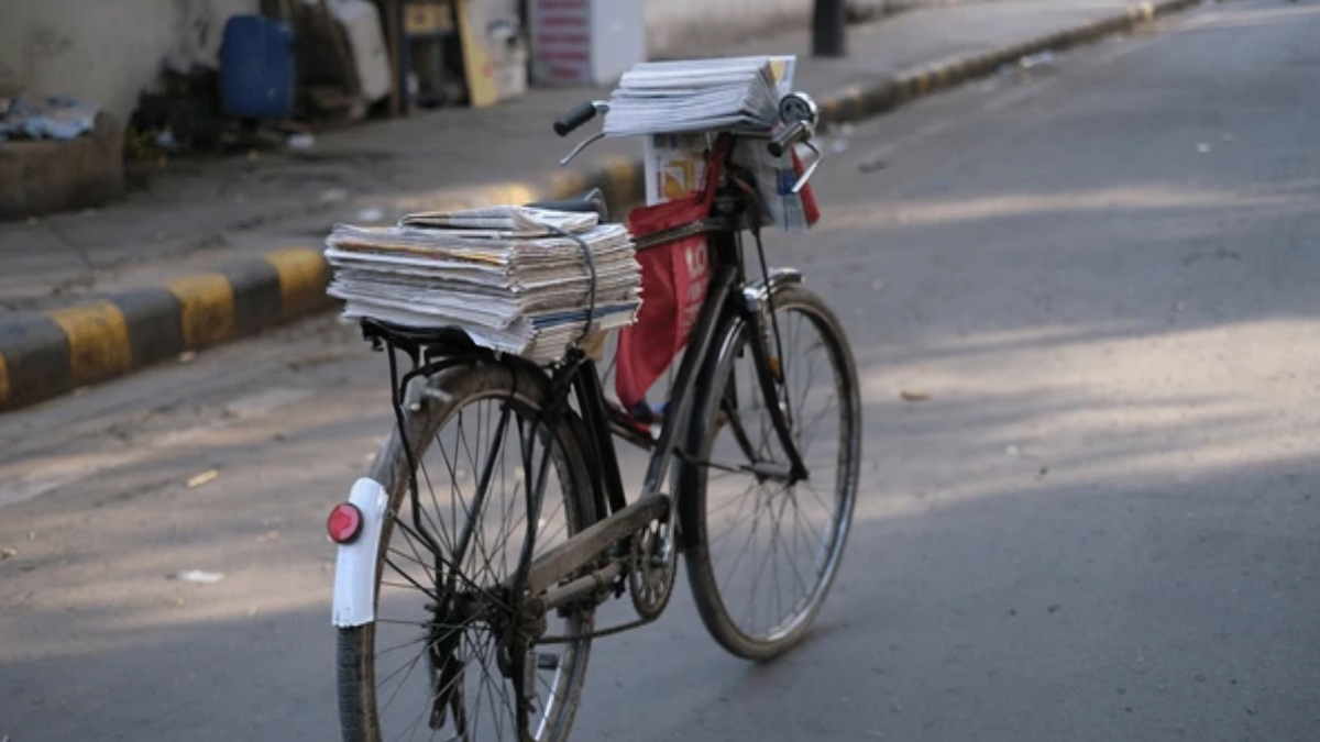 Why newspapers deliver early morning