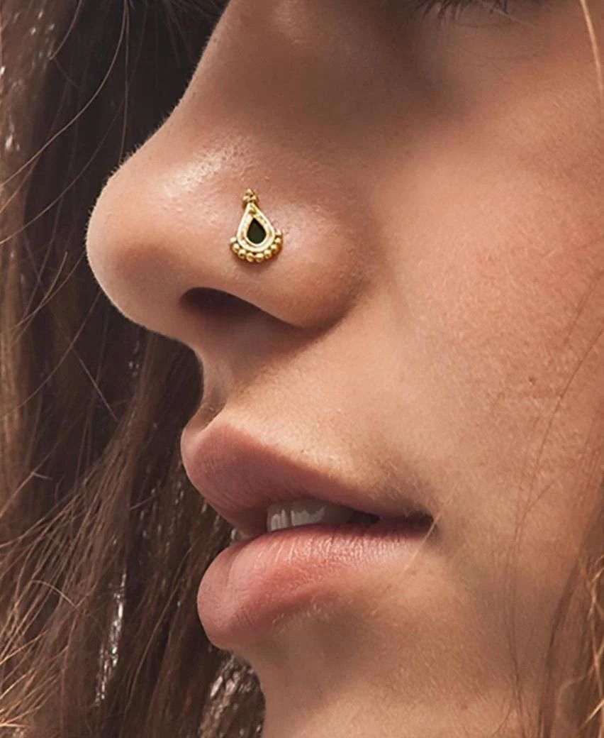office look ke liye nose ring designs
