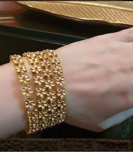 Flower gold kangan designs