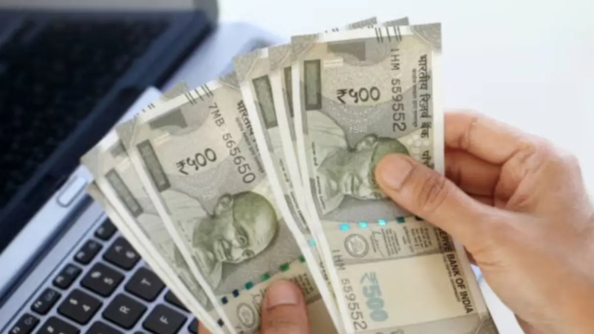 how currency value is set