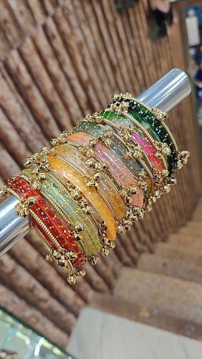 Dangling Raindrop Style Bangles