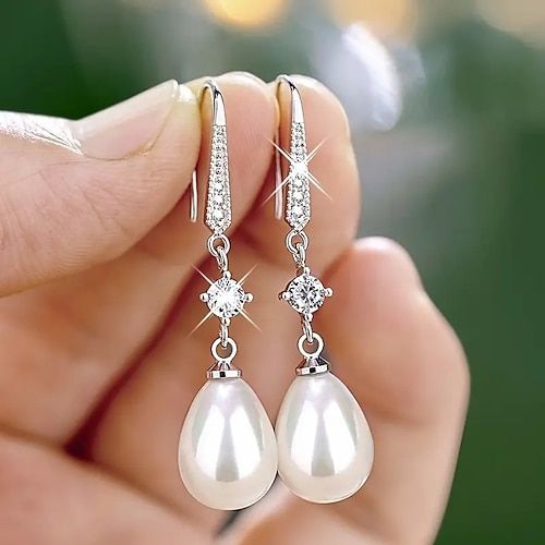 trendy earrings for women