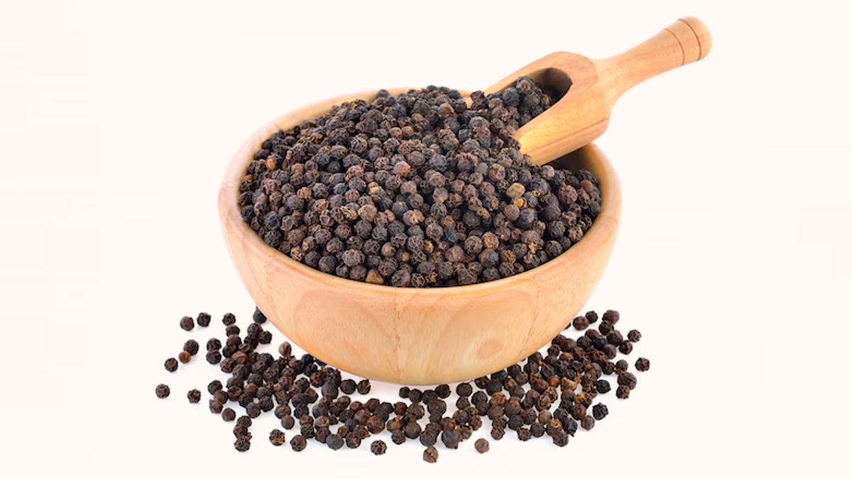 Kali Mirch ke Fayde: काली मिर्च इस तरह खाएंगी तो शरीर को मिलेंगे जबरदस्‍त फायदे