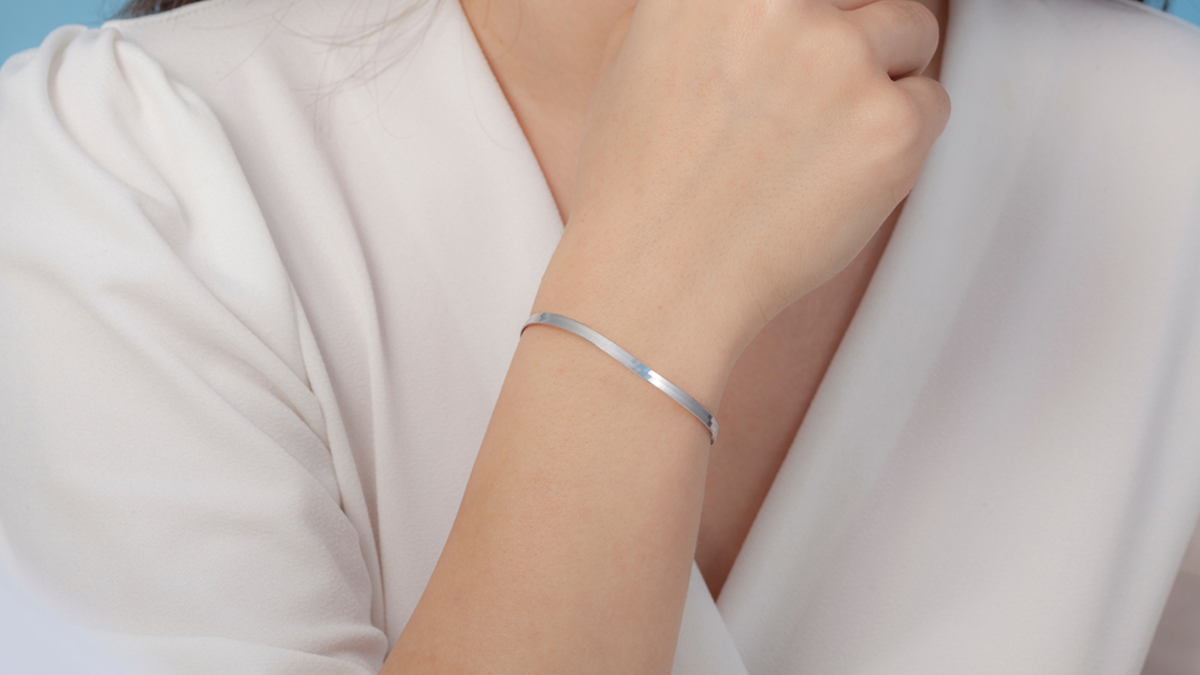 silver bracelet design