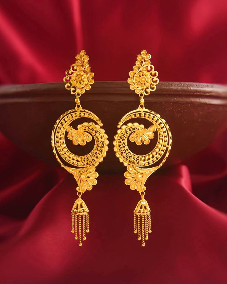 Gold Jhala Earrings Ke Designs